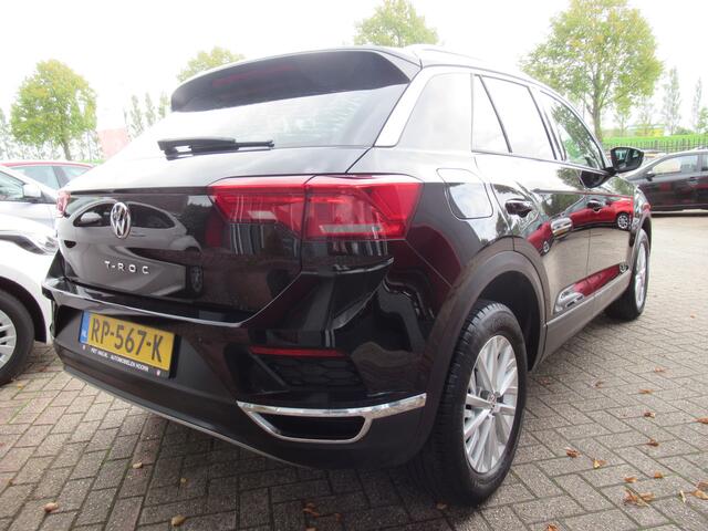 Volkswagen T-Roc 1.0 TSI Style Clima-Airco | Adapt. Cruise control | Bluetooth | Navigatie | Parkeersensoren V+A | 1ste Eigenaar! |