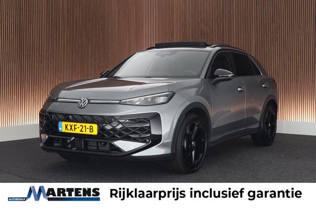 Volkswagen T-Roc 1.5 eTsi 150pk R-Line First Edition Black Style Trekhaak Camera Keyless Stoelverwarming Navigatie Panoramadak