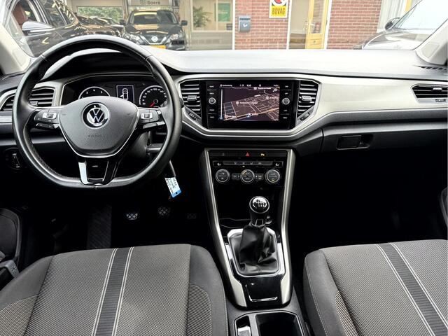 Volkswagen T-Roc 1.0 TSI Style Camera, App Connect, Elek.Achterklep, Trekhaak