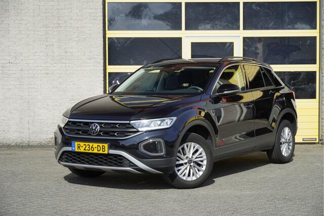 Volkswagen T-Roc 1.0 TSI Life BJ2022 Lmv 16" | Led V+A | Pdc | Airco | Cruise control | Extra getint glas | Nw-model!