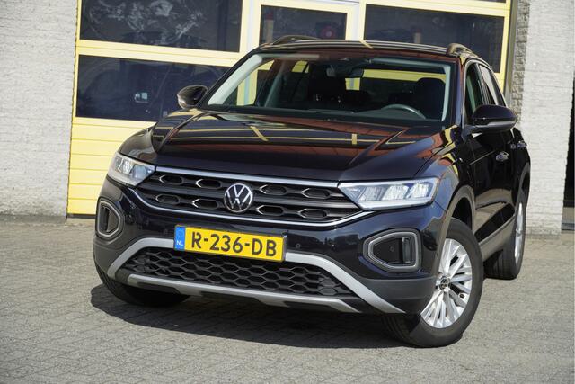 Volkswagen T-Roc 1.0 TSI Life BJ2022 Lmv 16" | Led V+A | Pdc | Airco | Cruise control | Extra getint glas | Nw-model!