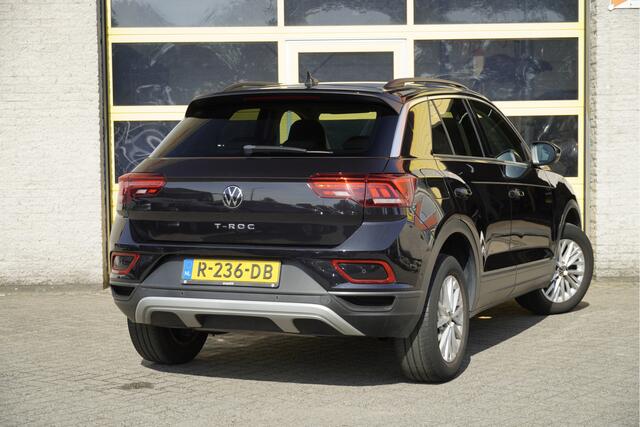 Volkswagen T-Roc 1.0 TSI Life BJ2022 Lmv 16" | Led V+A | Pdc | Airco | Cruise control | Extra getint glas | Nw-model!
