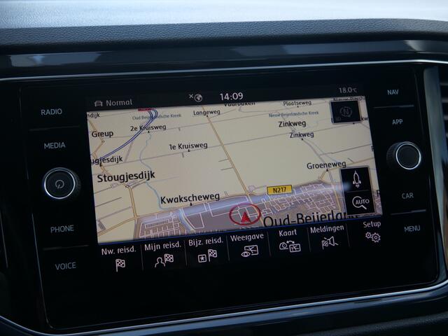 Volkswagen T-Roc 1.5 TSI Sport Business R 150 Pk Automaat Navi / Apple Carplay / Pano-dak / 19 inch / Camera