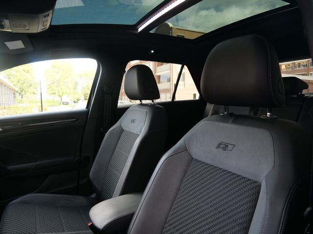 Volkswagen T-Roc 1.5 TSI Sport Business R 150 Pk Automaat Navi / Apple Carplay / Pano-dak / 19 inch / Camera