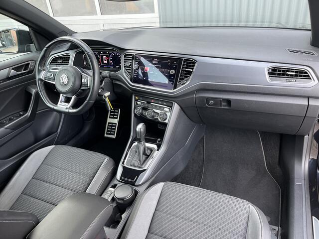 Volkswagen T-Roc Cabrio 1.5 TSI R-Line Virtuele display Apple carplay Airco Cruise controle Stoelverwarming Stuurwielbediening Navigatiesysteem Achterruitrijcamera Parkeersensoren voor en achter