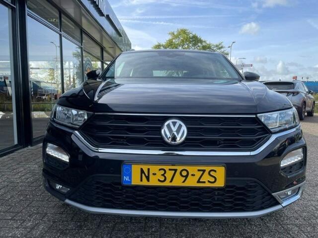 Volkswagen T-Roc 1.0 TSI STYLE BUSINESS APPLE/ANDROID/ADAPTIEF/TREKHAAK