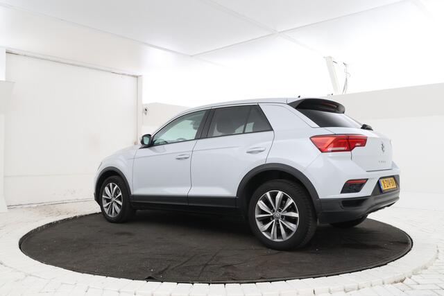 Volkswagen T-Roc 1.0 TSI Apple carplay, Climate, Lmv, – foto 4