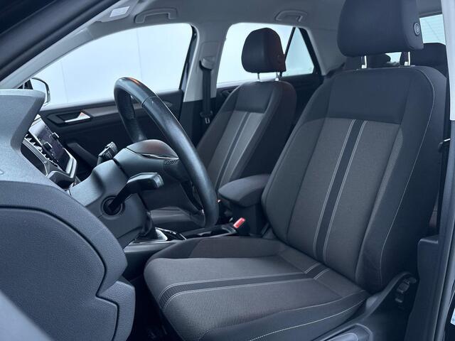 Volkswagen T-Roc 1.0 TSI Style 110 pk | Navigatie | Parkeersensoren | Adaptieve Cruise Control | LED koplampen | Autom. airco |