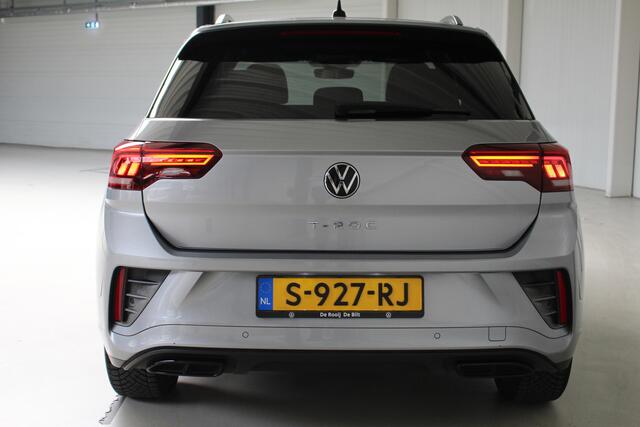 Volkswagen T-Roc 1.5 TSI R-Line DSG Automaat Blackstyle Navigatie | Climate Control | El. Achterklep | Camera | 4-Seizoenen banden