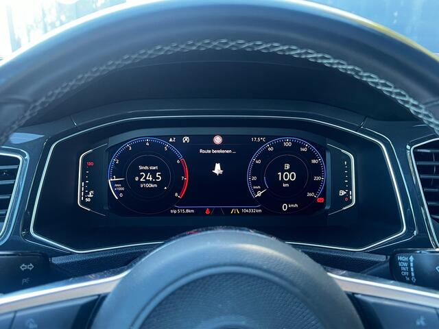 Volkswagen T-Roc 1.5 TSI Sport R-Line / Navigatie / Digitaal cockpit