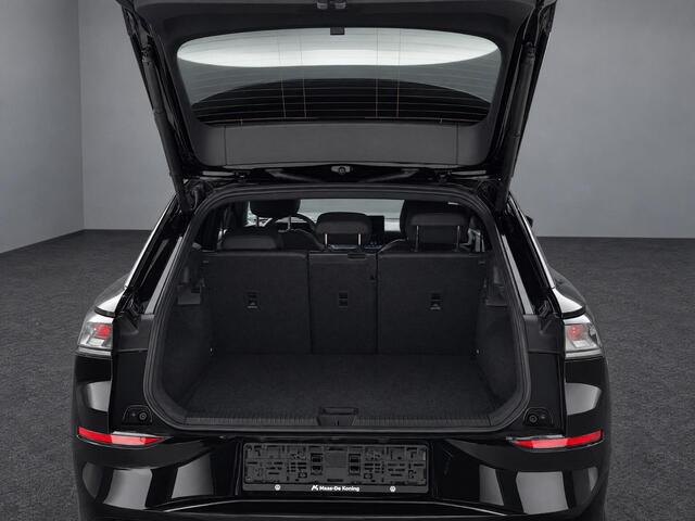 Volkswagen T-Roc 1.5 eTsi 150pk DSG R-Line First Edition · Camera · Apple/Android Car Play · Stoelverwarming · Alarm · Elek. Achterklep · P-Sensoren · IQ.Light · Garantie t/m 12-01-2028