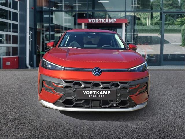 Volkswagen T-Roc 1.5 eTSI LIFE TREKHAAK/CAMERA/ACC/STOEL+STUURVERW