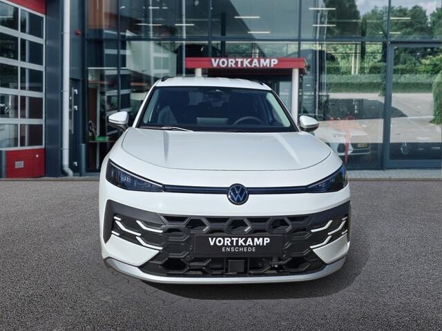 Volkswagen T-Roc 1.5 eTSI LIFE TREKHAAK/CAMERA/ACC/STOEL+STUURVERW