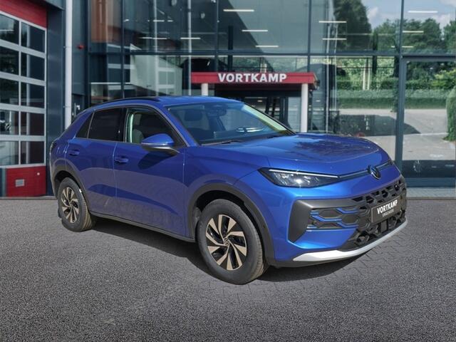 Volkswagen T-Roc 1.5 eTSI LIFE TREKHAAK/CAMERA/ACC/STOEL+STUURVERW