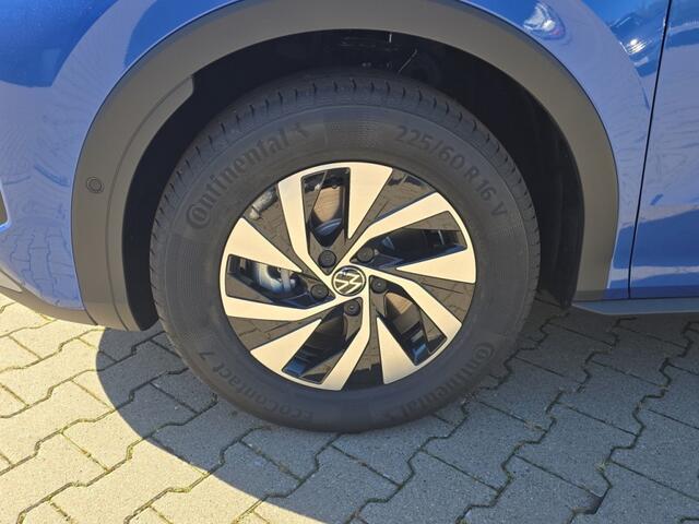 Volkswagen T-Roc 1.5 eTSI LIFE TREKHAAK/CAMERA/ACC/STOEL+STUURVERW