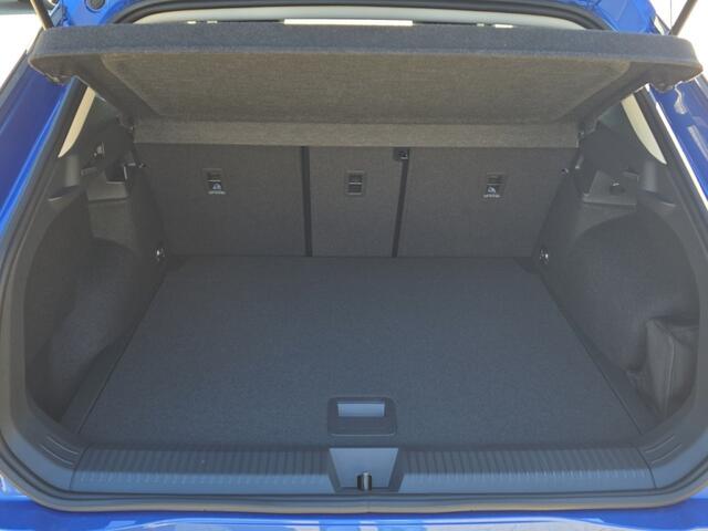 Volkswagen T-Roc 1.5 eTSI LIFE TREKHAAK/CAMERA/ACC/STOEL+STUURVERW