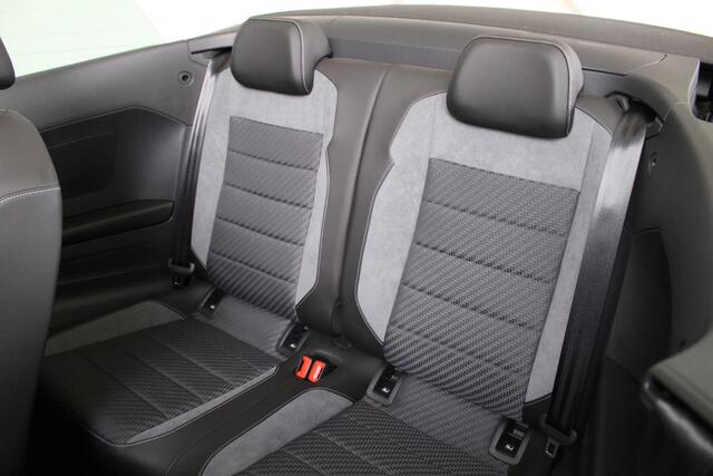 Volkswagen T-Roc Cabrio 1.5 TSI DSG R-Line Navigatie | 19" Misano | Stoel- en stuurverwarming | Matrix Led | Beats Audio