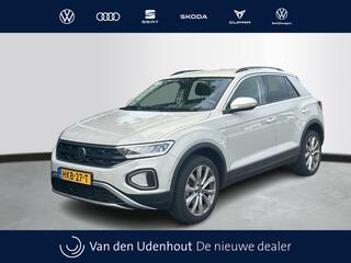 Volkswagen T-Roc 1.5 TSI 150pk Life Edition Navigatie Cli