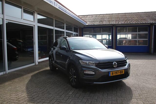 Volkswagen T-Roc 1.5 TSI ACT IQ Drive, Parkeerhulp, Camera, Stoelverwaming – foto 6
