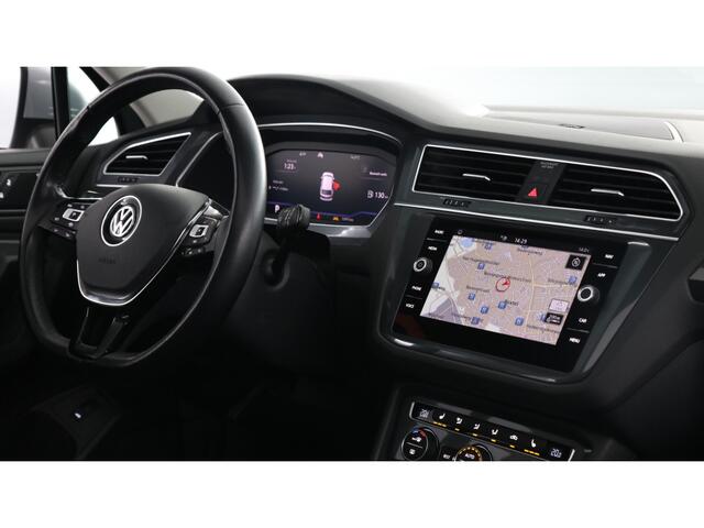 Volkswagen TIGUAN Allspace 1.5 TSI 150pk DSG Highline 7p. Panoramadak