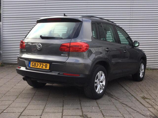 Volkswagen TIGUAN 1.4 TSI Trendline | Pano dak | Climate control | PDC |
