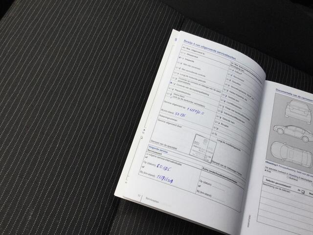 Volkswagen TIGUAN 1.4 TSI Trendline | Pano dak | Climate control | PDC |