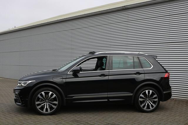 Volkswagen TIGUAN 1.4 TSI eHybrid R-Line 245PK Aut (Panoramadak VirtualCockpit AppleCarPlay ACC Keyless Camera IQ-Light 20InchLMV PrivacyGlass)