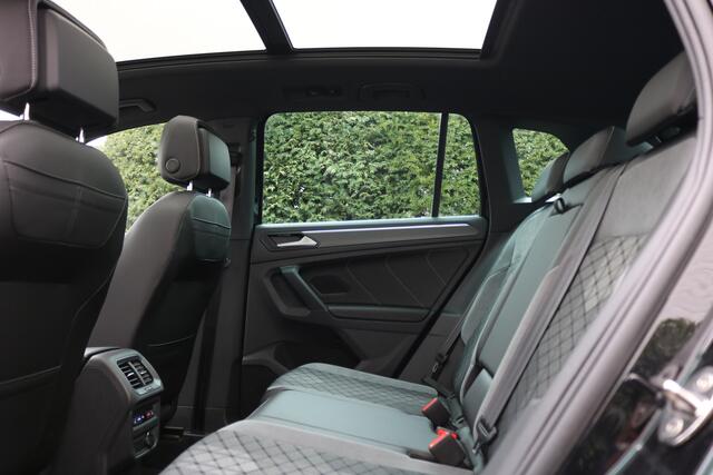 Volkswagen TIGUAN 1.4 TSI eHybrid R-Line 245PK Aut (Panoramadak VirtualCockpit AppleCarPlay ACC Keyless Camera IQ-Light 20InchLMV PrivacyGlass)