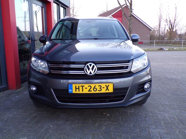 Volkswagen TIGUAN 1.4 TSI Sport&Style Automaat Parkeerhulp Trekhaak NAP!