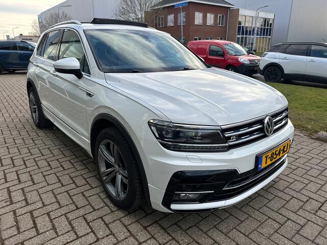 Volkswagen TIGUAN 2.0 TSI 4Motion Highline 221 PK |