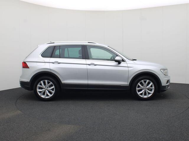 Volkswagen TIGUAN 1.5TSI/150PK ACT Highline executive DSG · Navigatie · Parkeersensoren + camera · Stuurverwarming