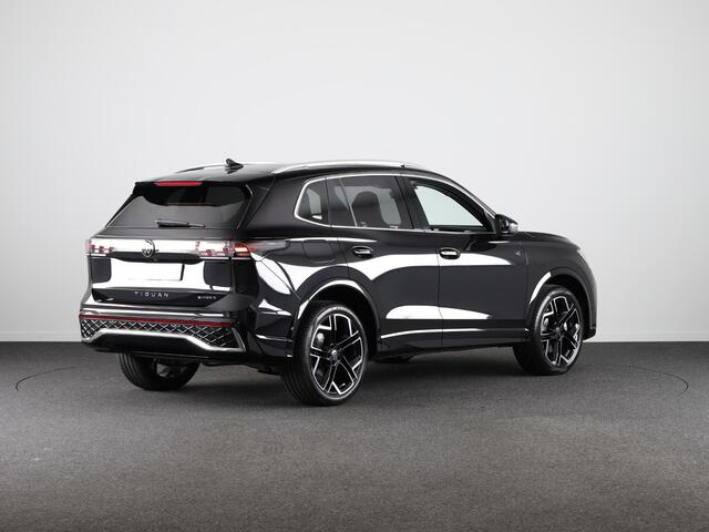 Volkswagen TIGUAN R-Line-Edition 1.5 eHybrid 150 kW / 204 pk SUV 6 v ersn. DSG