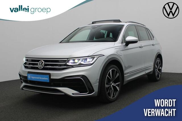Volkswagen TIGUAN 1.4 TSI 245 pk DSG eHybrid R-Line Business+ | Panoramadak | Navigatie Discover Pro | Adaptief onderstel | Rondomzicht camera | Stoel-/achterbankverwarming | IQ Light
