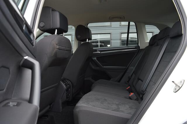 Volkswagen TIGUAN 1.4 TSI eHybrid | ACC | CAMERA | NAVI | TREKHAAK |
