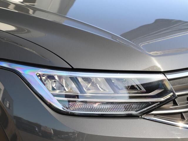 Volkswagen TIGUAN 1.4 TSI 245 pk DSG eHybrid Life | Navigatie | Zwenkbare Trekhaak | Alcantara Ergo Stoelen | App Connect | Stoel + Stuur Verwarming | Elektrische Klep | Digital Cockpit | Keyless | 17'' LM |