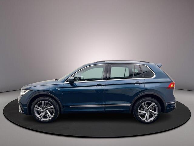 Volkswagen TIGUAN R-Line Business+ 1.4 TSI eHybrid 245pk DSG Automaat Trekhaak, Adaptive cruise control, Elektrische achterklep, LED matrix koplampen, Achteruitrijcamera, Navigatie