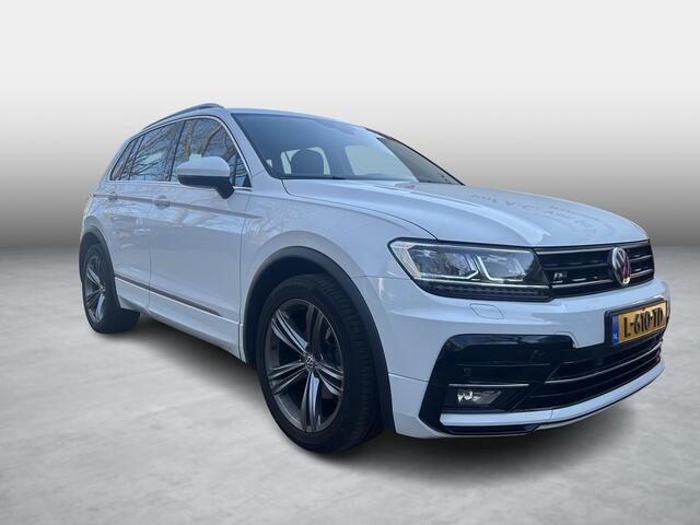 Volkswagen TIGUAN 1.4 TSI ACT Highline R-Line Business | Pano dak | R line |