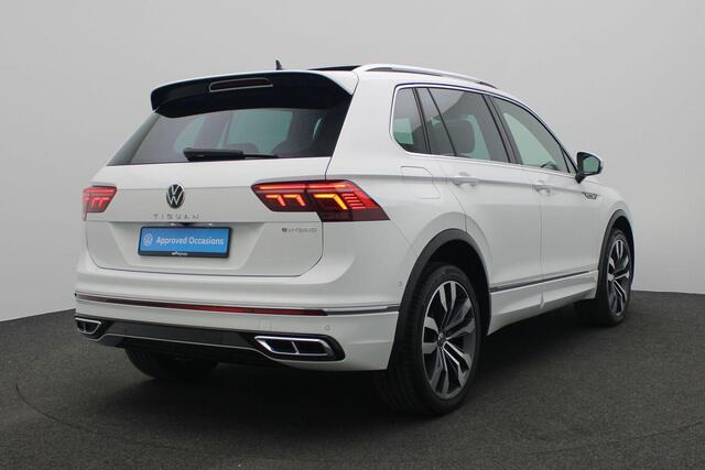 Volkswagen TIGUAN 1.4 TSI 245 pk DSG eHybrid R-Line Business+ | Panoramadak | Trekhaak | Leder | Geheugenstoelen | Rondomzicht camera | Adaptief onderstel | IQ Light