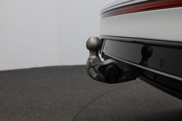 Volkswagen TIGUAN 1.4 TSI 245 pk DSG eHybrid R-Line Business+ | Panoramadak | Trekhaak | Leder | Geheugenstoelen | Rondomzicht camera | Adaptief onderstel | IQ Light