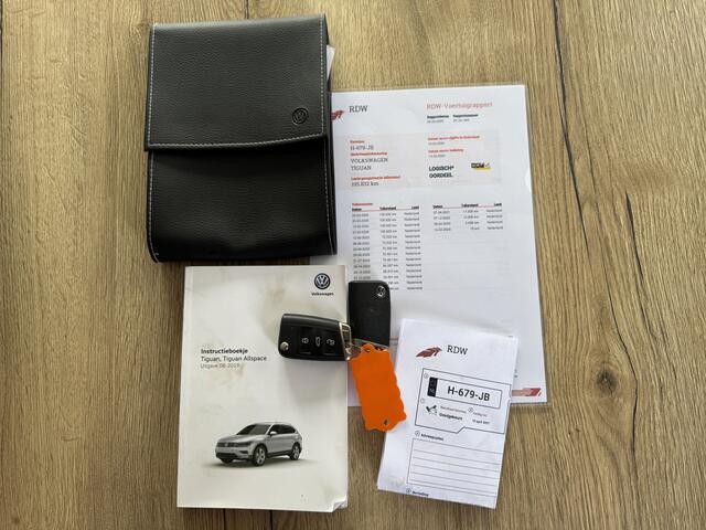 Volkswagen TIGUAN Allspace 1.5 TSI Highline Business R Prijs Inclusief Onderhoud & 12 Maand BOVAG Garantie | Trekhaak Uitklapbaar | Automatische Kofferklep |