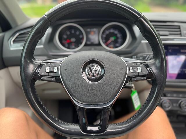 Volkswagen TIGUAN 1.4TSI 150pk autom ecc,navi,leer,panodak,lmv