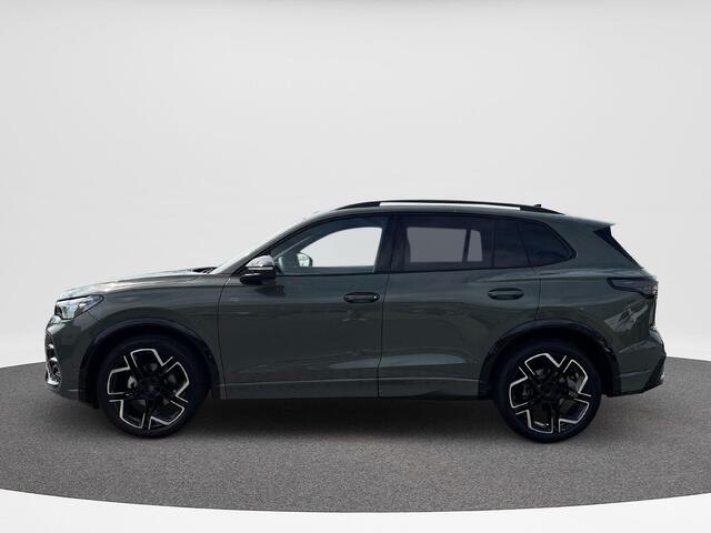 Volkswagen TIGUAN 1.5 TSI 110kW DSG R-Line | 150Pk | Leder | Pano dak | HUD | Trekhaak | ERGO Active | Verwarmde/gekoelde Sportstoelen