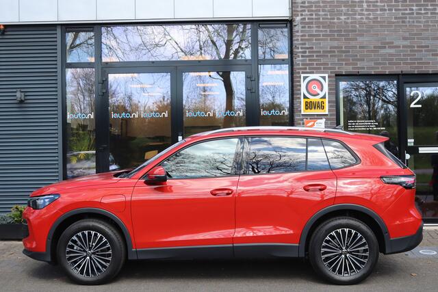 Volkswagen TIGUAN 1.5 eHybrid 204pk Edition IQ.Light/Keyless/Camera/DCC/ACC/Winterpakket/Elek. klep/Dodehoek/trekhaak wegkl.