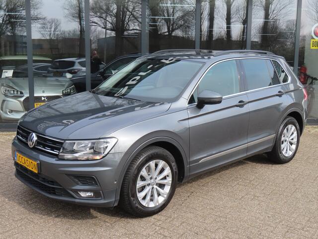 Volkswagen TIGUAN 1.5TSI Automaat Comfortline Business*Panoramadak*Leder*Trekhaak*