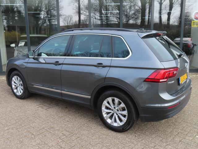 Volkswagen TIGUAN 1.5TSI Automaat Comfortline Business*Panoramadak*Leder*Trekhaak*