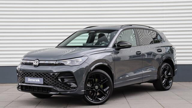 Volkswagen TIGUAN 1.5 eHybrid R-Line Edition | Massage | Head-up | Panoramadak | Trekhaak | Black Style Pack
