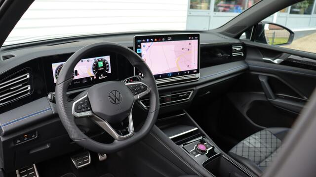 Volkswagen TIGUAN 1.5 eHybrid R-Line Edition | Massage | Head-up | Panoramadak | Trekhaak | Black Style Pack