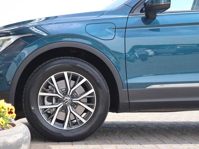 Volkswagen TIGUAN 1.4 TSI 245 pk DSG eHybrid Life | Navigatie via App Connect | PDC | LED | Aaptive Cruise | Digital Cockpit | DAB | 17'' LM | Fabrieksgarantie tot 08-06-2026 of 80.000km |