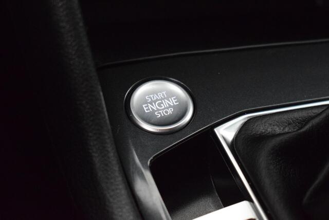 Volkswagen TIGUAN 1.5 TSI 150pk DSG R-Line Blackstyle 360Camera Keyless Virtual Cockpit Navigatie