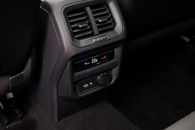 Volkswagen TIGUAN 1.4 TSI 245 eHybrid R-Line PHEV BNS+, Panoramadak, Trekhaak, Keyless, Leder, Memory